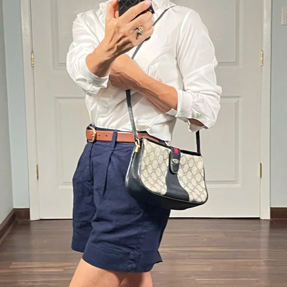 Vintage shoulder bag